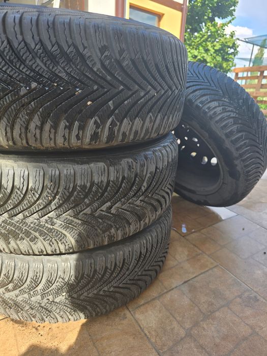 Продавам 4бр гуми Michelin Alpin 5 205/55 R16 + джанти