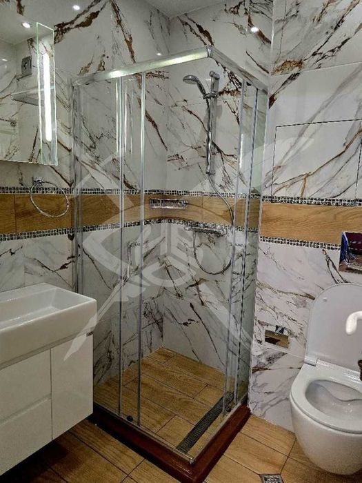 Дава се под наем Двустаен апартамент в София, Център - 79 кв.м за 947.58 € - Снимка #12