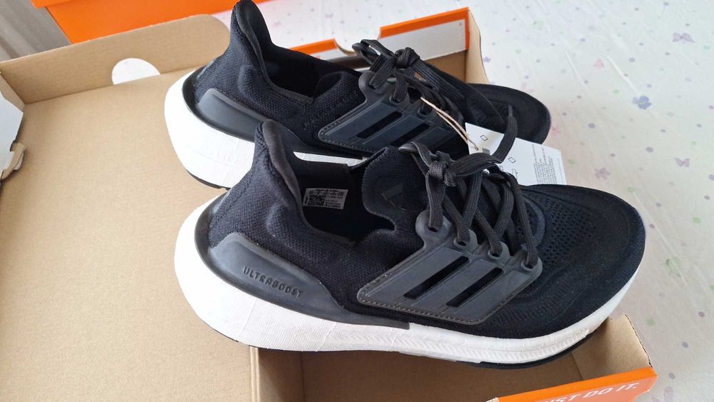 Дамски маратонки ADIDAS ULTRABOOST W