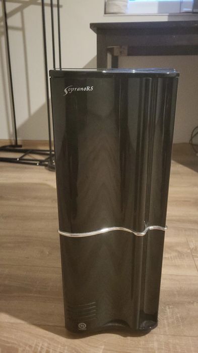 Vând PC Desktop Gaming complet funcțional, fără probleme tehnice.