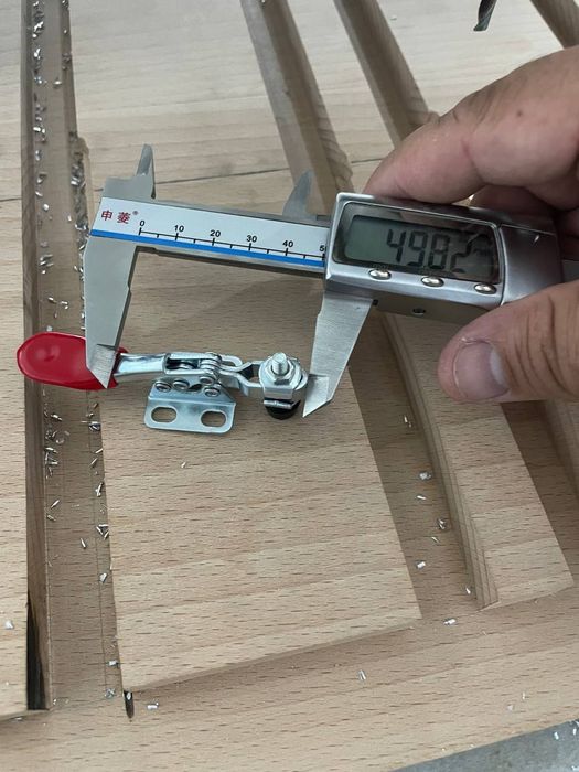 Быстросъемный горизонтальный рычажный зажим, 27 кг, вертикальный