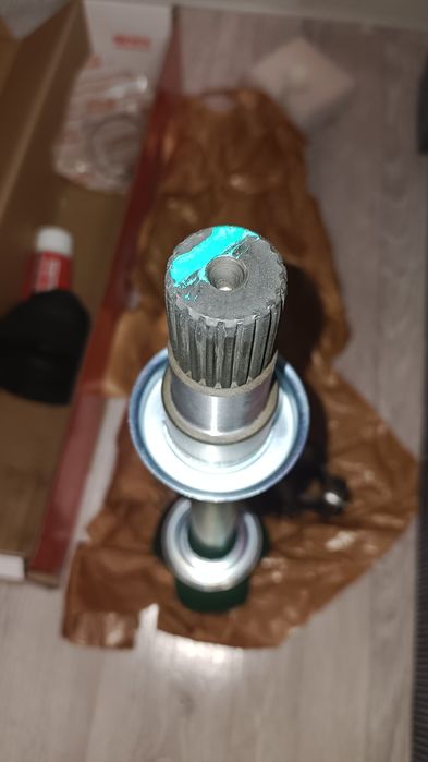 Граната, Приводной вал (полуось) SRR.