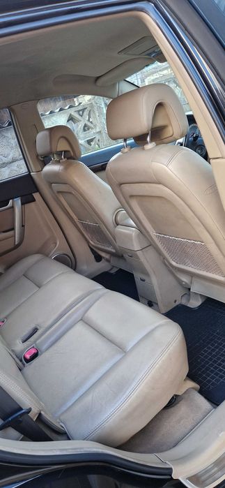 Vând Chevrolet Captiva motor 3.2 benzina