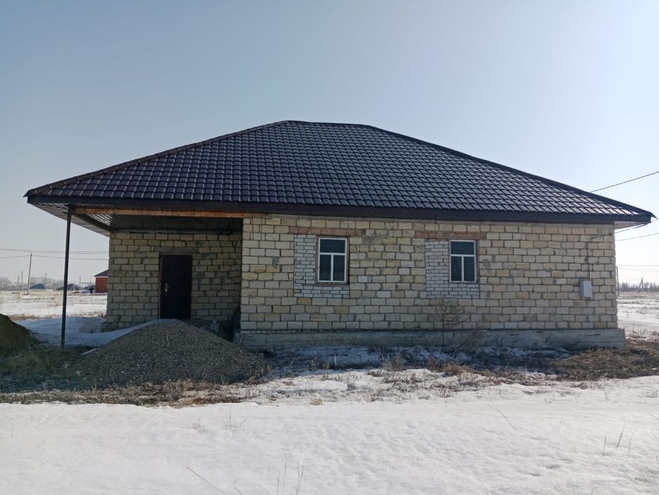 Продается дом(черновой)