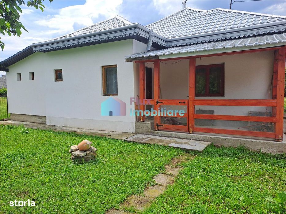 Casa cu teren in Malini