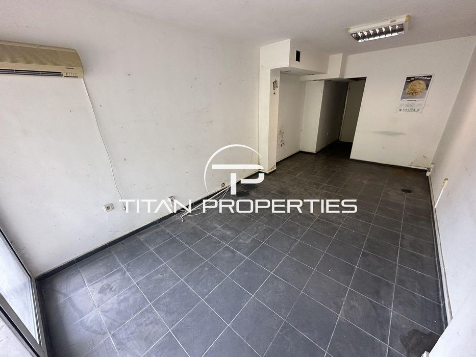 Продава се Магазин в Бургас, Лазур - 27 кв.м за 1667 €/кв.м - Снимка #1