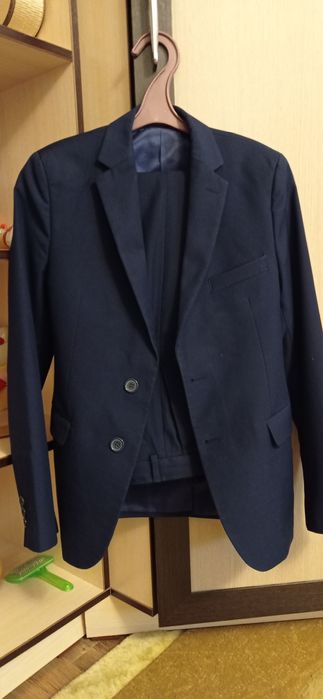 Блузки девочкам рубашки мальчикам  юбки брюки  пиджаки.