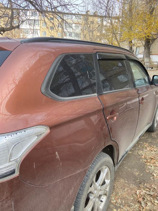 Срочно продам машину в хорошем состояние