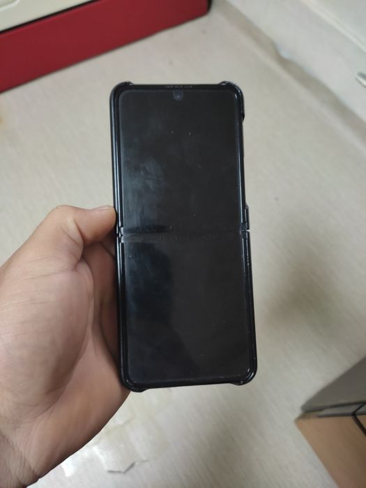 Samsung Galaxy ZFilp 3 xotira 256 gb