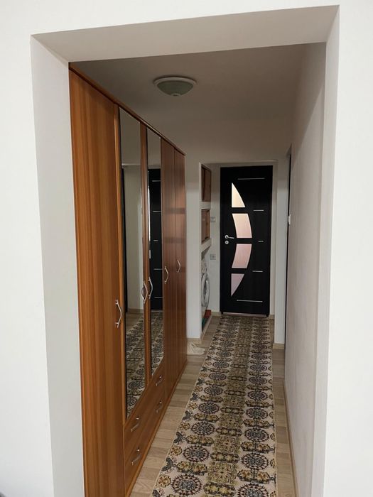 Inchiriez apartament centru(langa Prefectura)