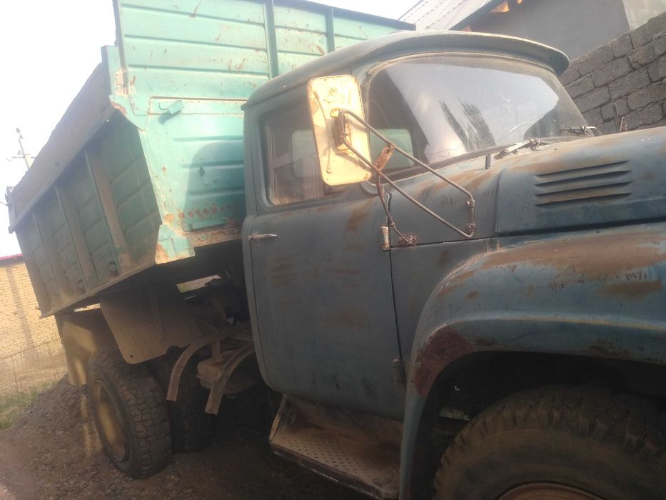 Зил самасвал сотилади