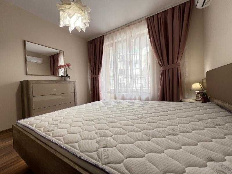 Чисто нов двустаен апартамент в Центъра!