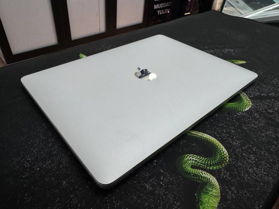 MacBook Pro …. 2017