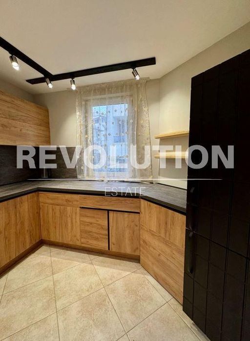 Дава се под наем Двустаен апартамент в Варна, Бриз - 69 кв.м за 687.99 € - Снимка #2