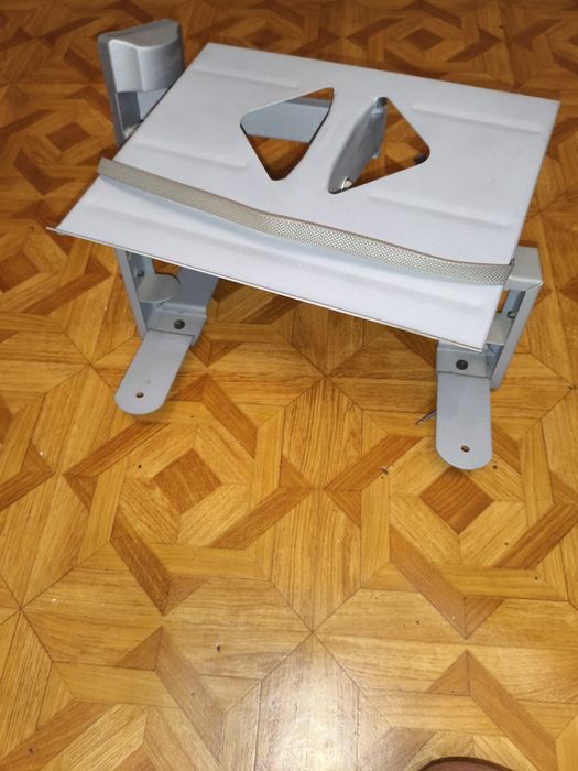 Полка под телевизор