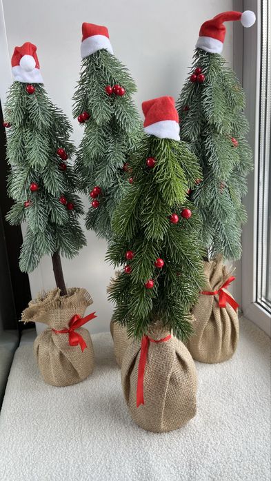 Декоративные елочки