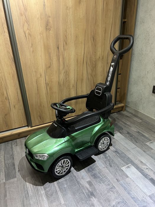 Продам детскую машину велосипед