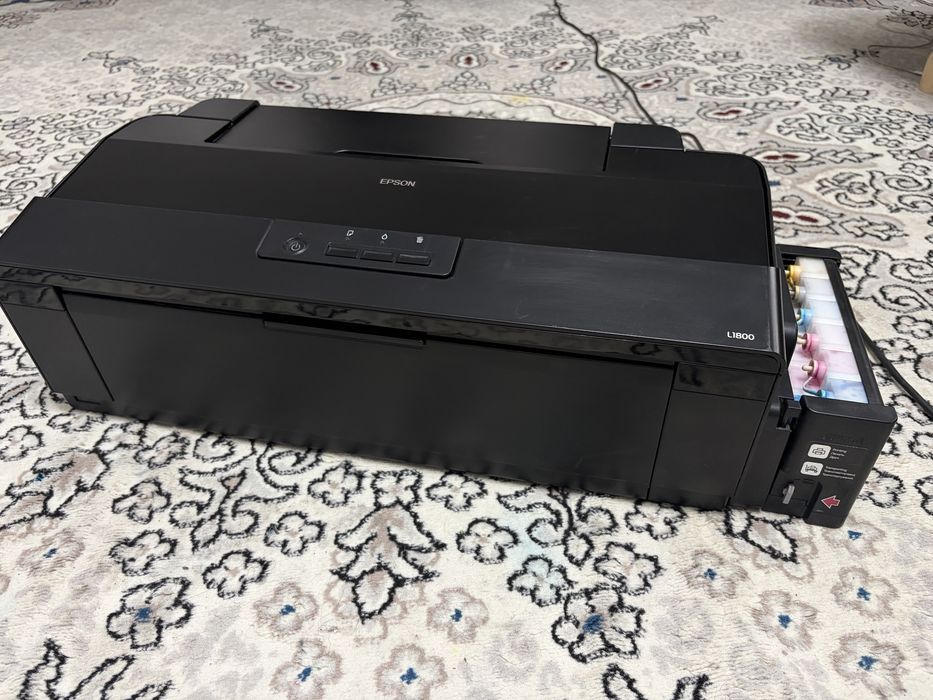 Epson l1800 photoprinter 6-ta rangli A3 holati ideal aybi yoq printer
