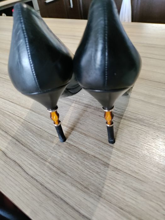 Дамски обувки с висок ток 37  Gucci