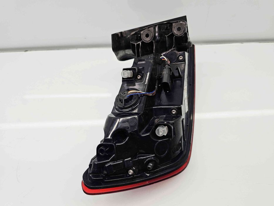 Stop aripa dreapta Audi A4 (8W2, B9) [Fabr 2015-2023] 8W5945092G