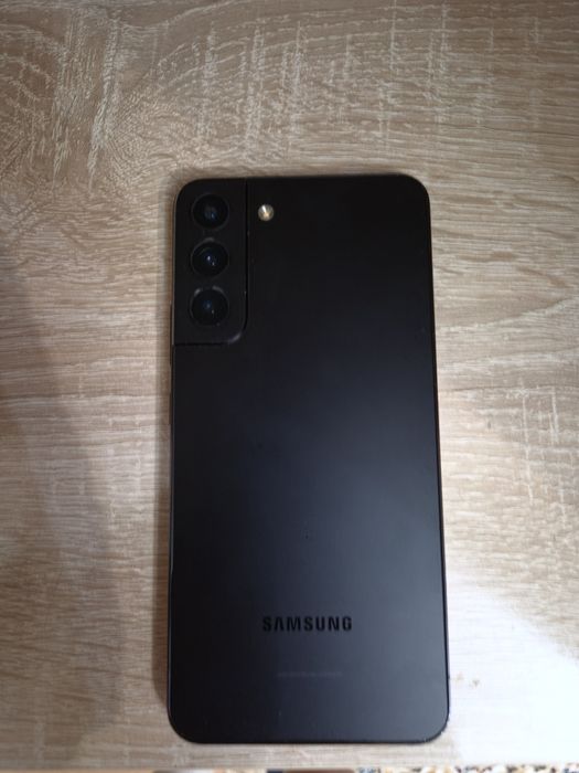 Срочно продаётся Samsung Galaxy S22+ 256GB Dual SIM