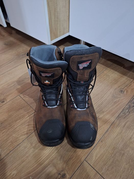 Продам сэфти ботинки red wing