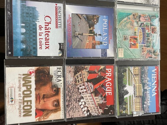 CD-uri /DVD-uri educaționale PC și MacOS