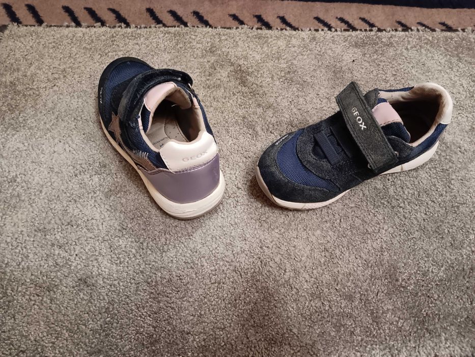 Детски маратонки и обувки за момиче  26 и 27 номер