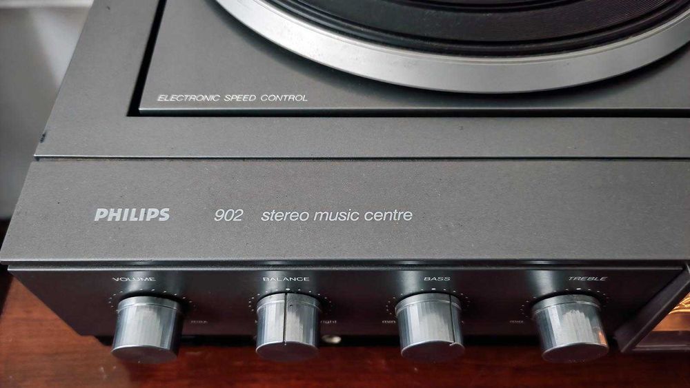 Sistem audio Philips 902 Stereo Music Centre cu boxe ITT HIFI E2-120