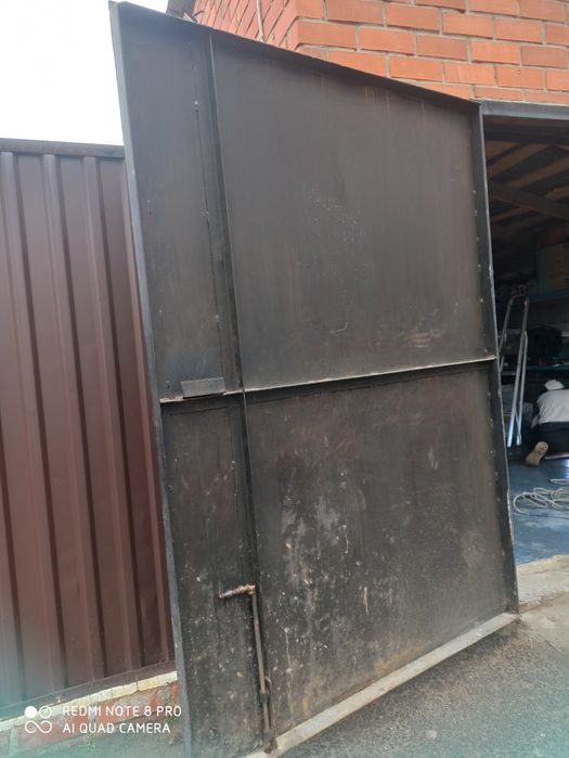 Продам ворота на гараж