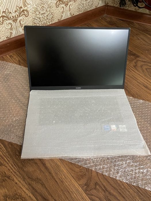 Huawei Core i5 1155G7 новом сост