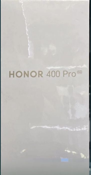 HONOR 400 Pro
Xotira: 12 GB RAM / 512 GB ROM 
Rang: Silver
Hola