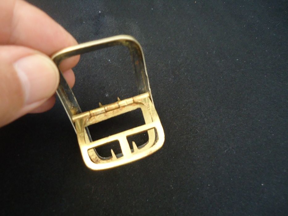 Много стара антикварна френска сребърна катарама с позлата