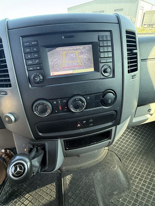 Мерцедес Спринтер 2.2  Дизел 163 Автомат