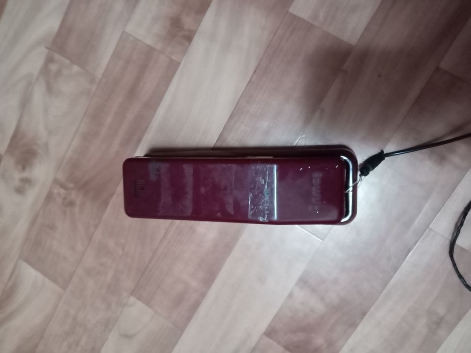 Продам телефоны .цены разные