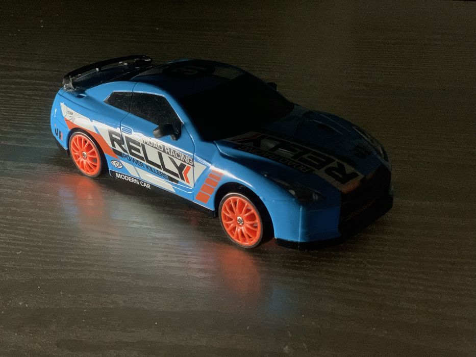 Дрифт машинка на радио управлении
