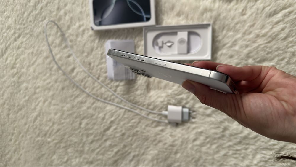 IPHONE 16 pro max 1TB