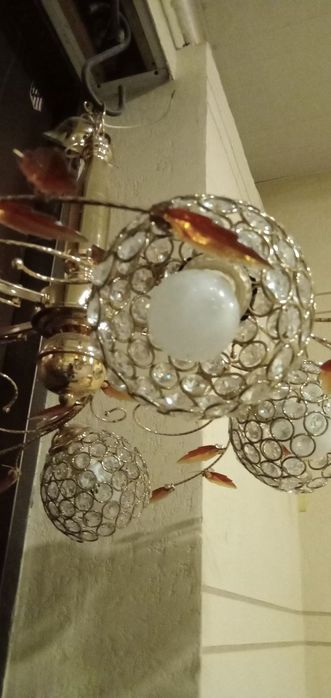 Люстра срочно...