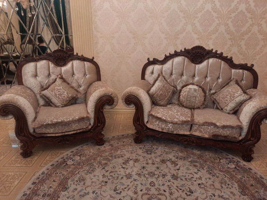 Каштановый мебел