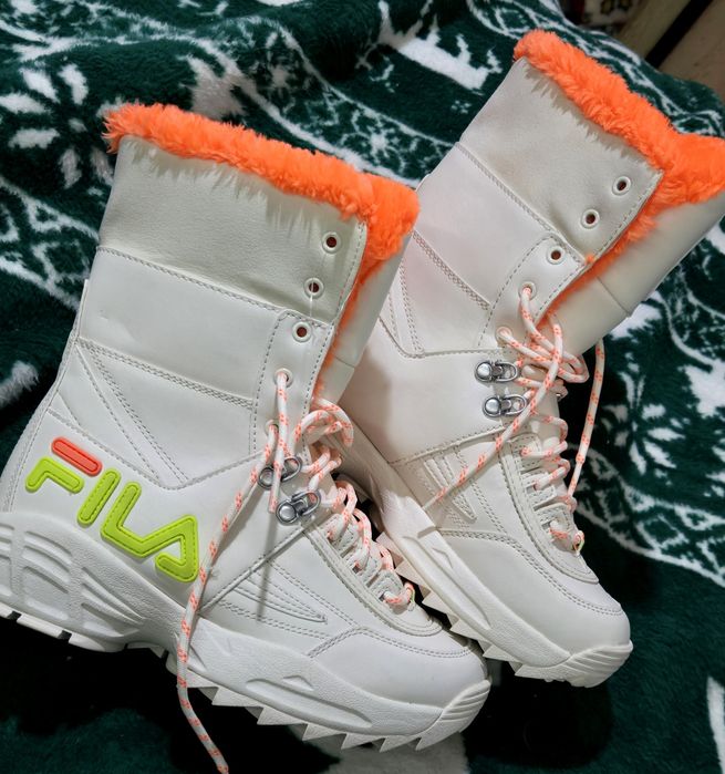 Fila оригинални уникални дамски ботуши  естествена кожа 38 1/2
