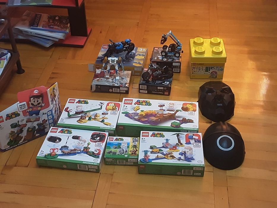 Продаётся лего оригинал цена договорная