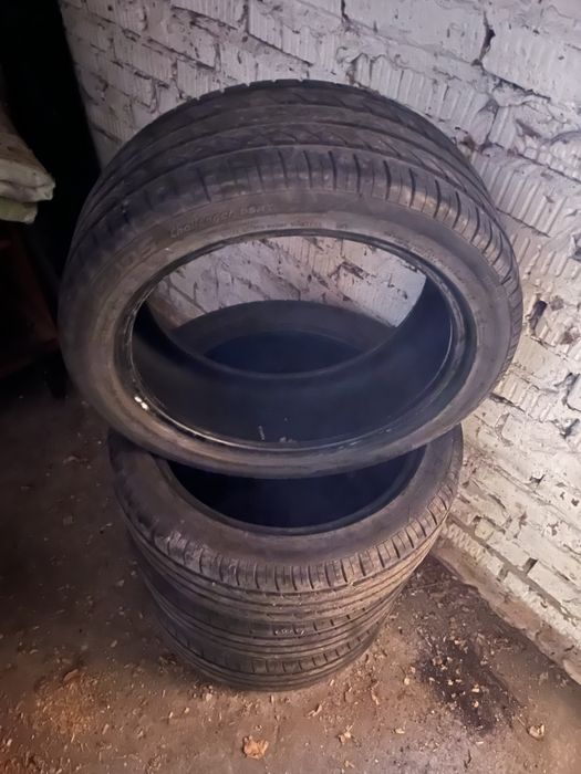 Шины  215/45/17