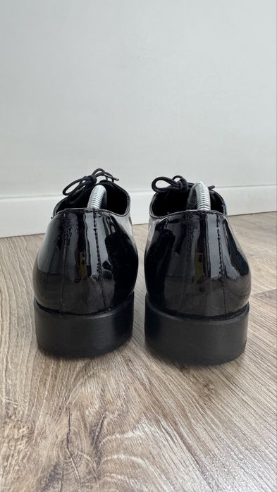 Лакированные туфли муж 42 р-р Италия