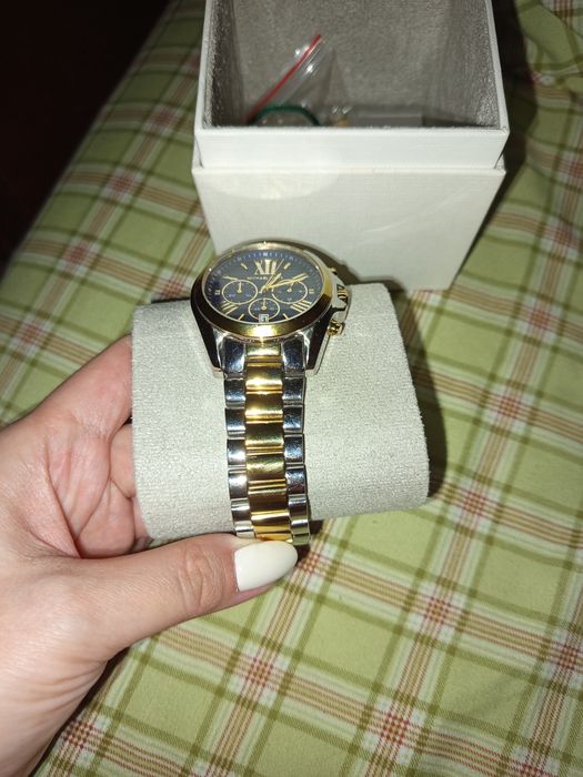 Продам часы Michael Kors!