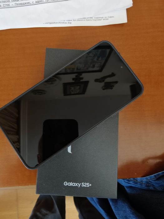 Samsung s24+продавам телефон неразличими от нов на 4месеца