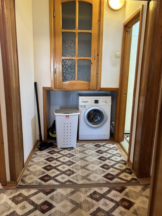 Proprietar inchiriez apartament 3 camere 2 bai 2 locuri de parcare Nicolina 1