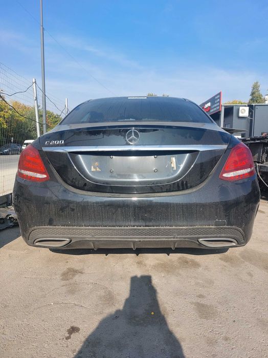 На Части: Mercedes-Benz W205 AMG C200d 136 кс 2015 Двигател на части!