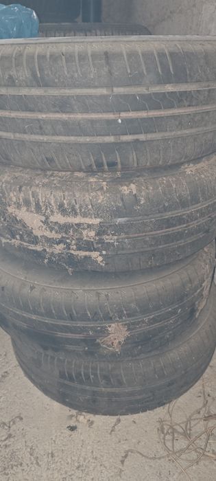 Летни зимни гуми 195/65/15 стоманени джанти 15ки Пежо 4х108