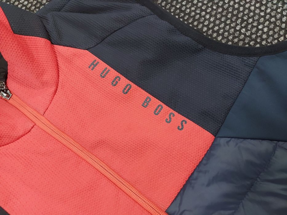Hugo boss пухен елек S мъжки
