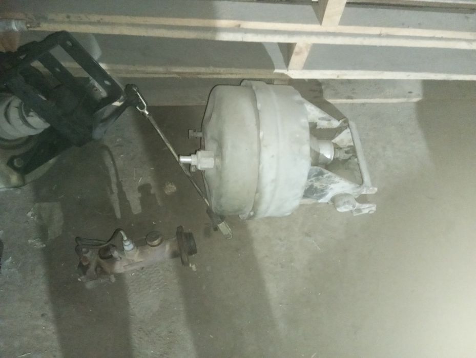 Продам запчасти на УАЗ буханка двигатель 402